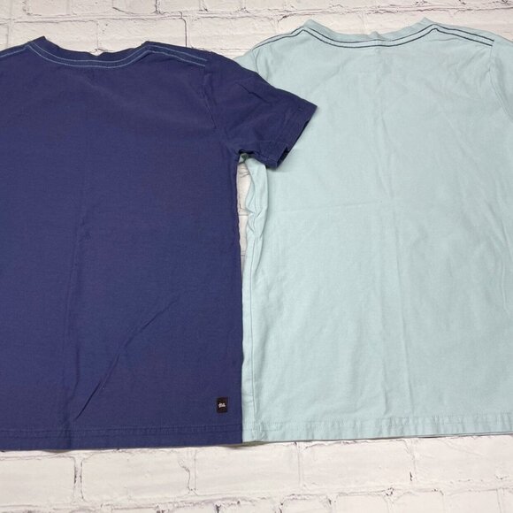 Tea Collection Kantha Koi Fish / Rainbow + Sharks Graphic Tee Bundle Size 8 - Picture 8 of 8